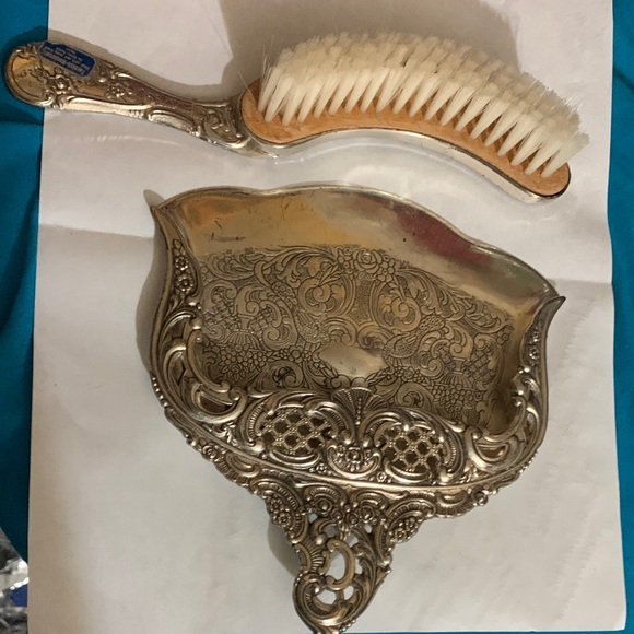 Antique Silver Plated Ornate Crumb Catcher & Matching Brush - Picture 2 of 16